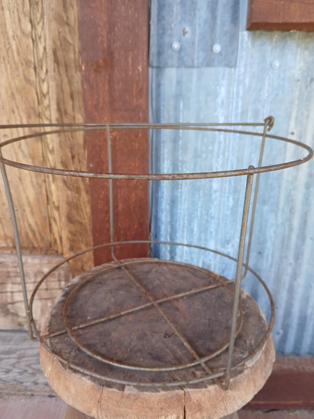 Vintage Rustic Metal Wire Basket Carrier Farmhouse Chic Prairie Cottagecore
